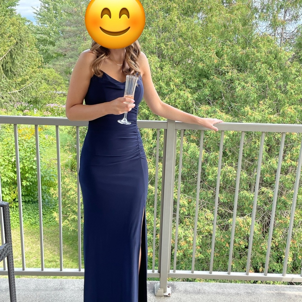 Elegant Navy Blue Evening Gown